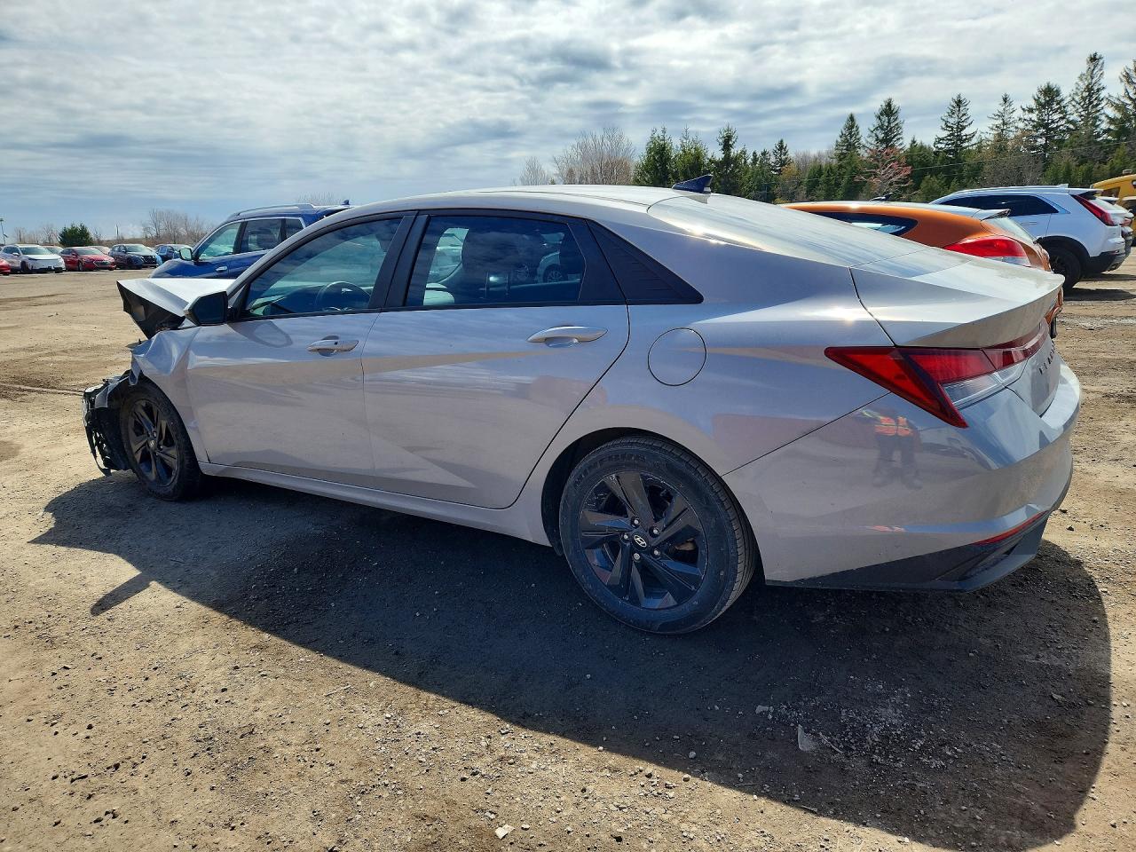 2022 HYUNDAI ELANTRA SEL photo 3