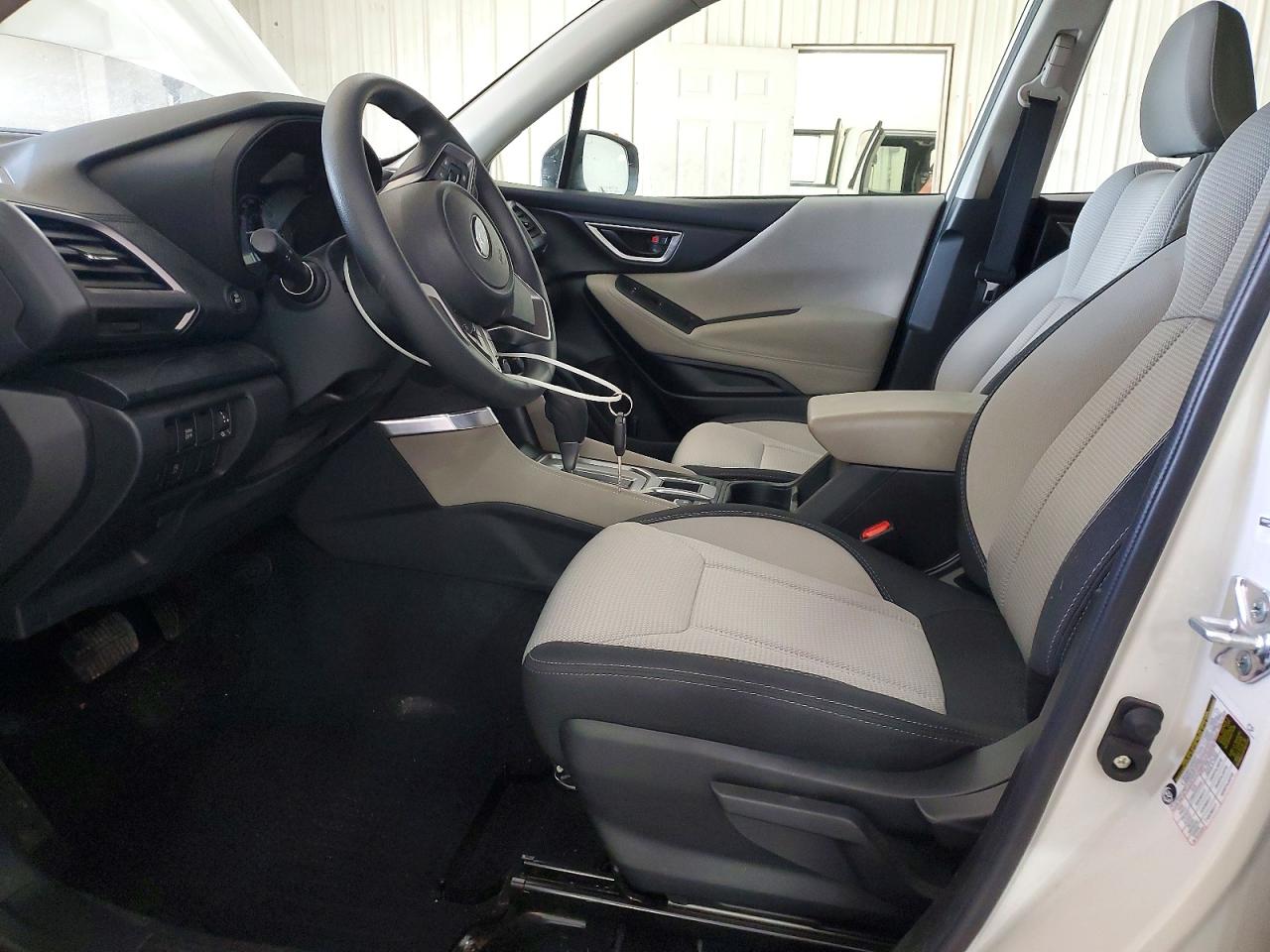 2024 SUBARU FORESTER photo 7