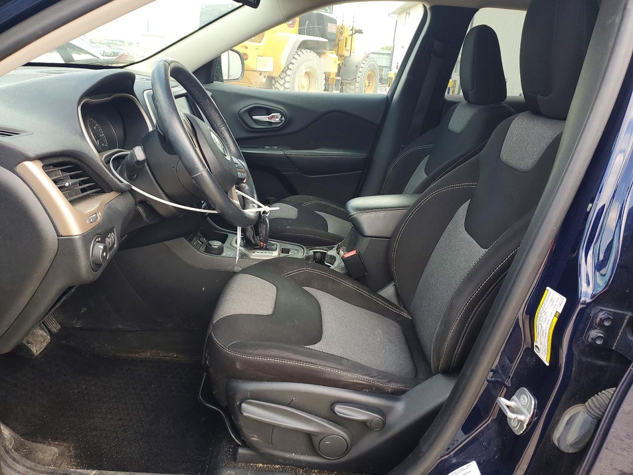 2014 JEEP CHEROKEE LATITUDE photo 13