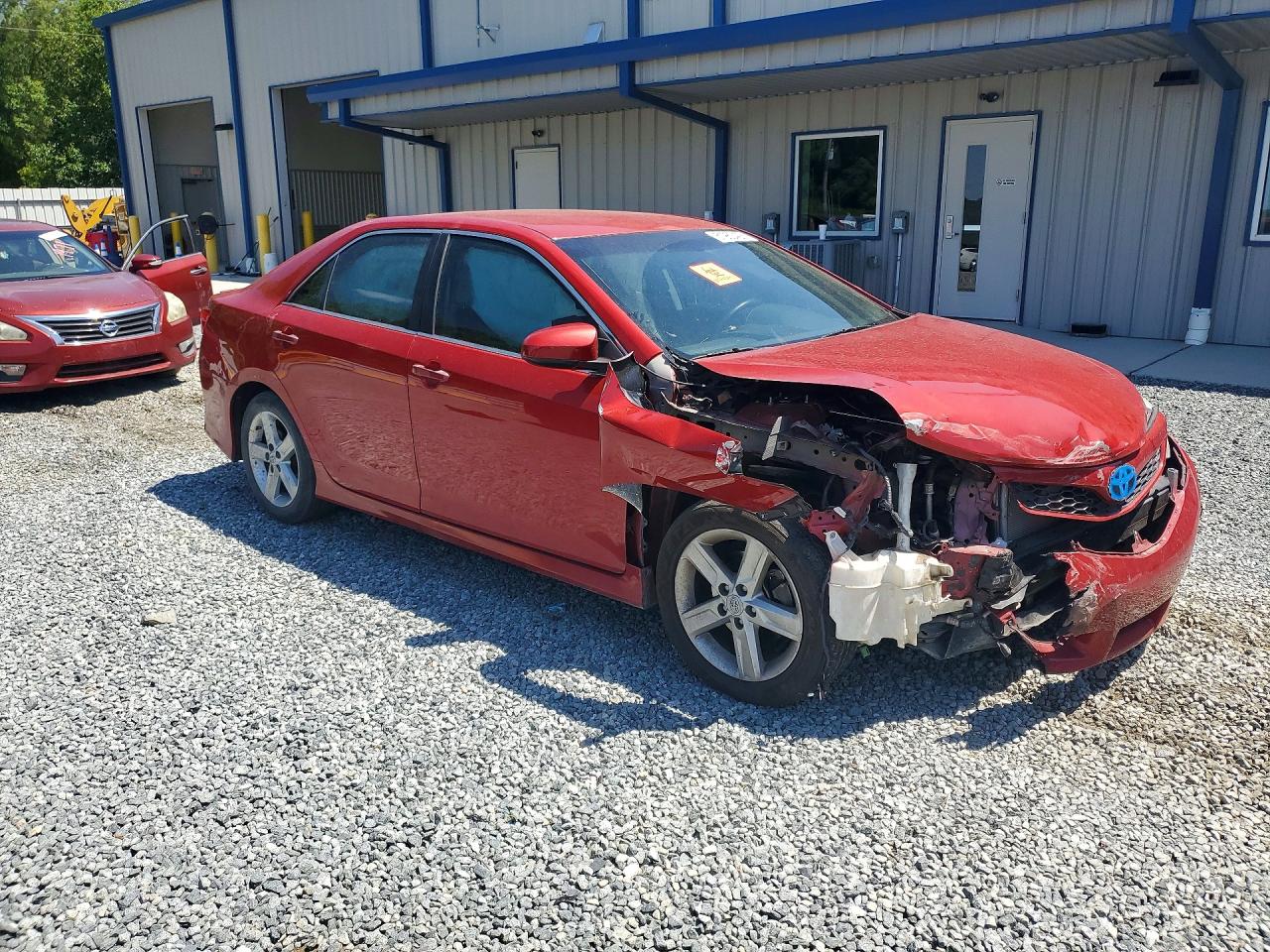 2012 TOYOTA CAMRY SE photo 10