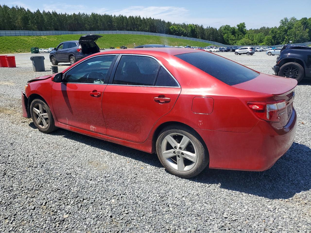 2012 TOYOTA CAMRY SE photo 4