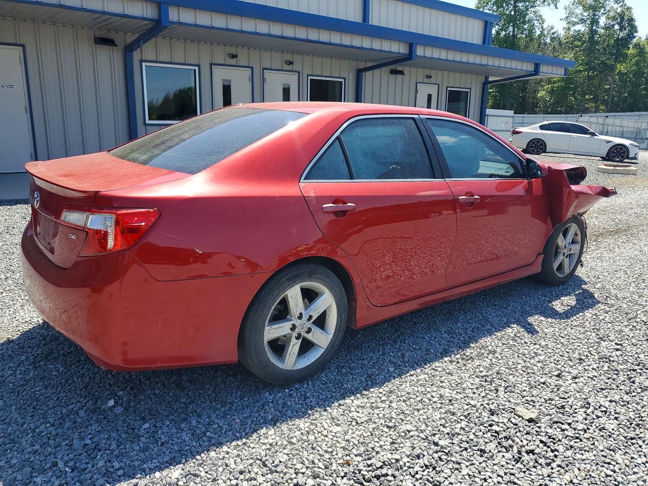 2012 TOYOTA CAMRY SE photo 7
