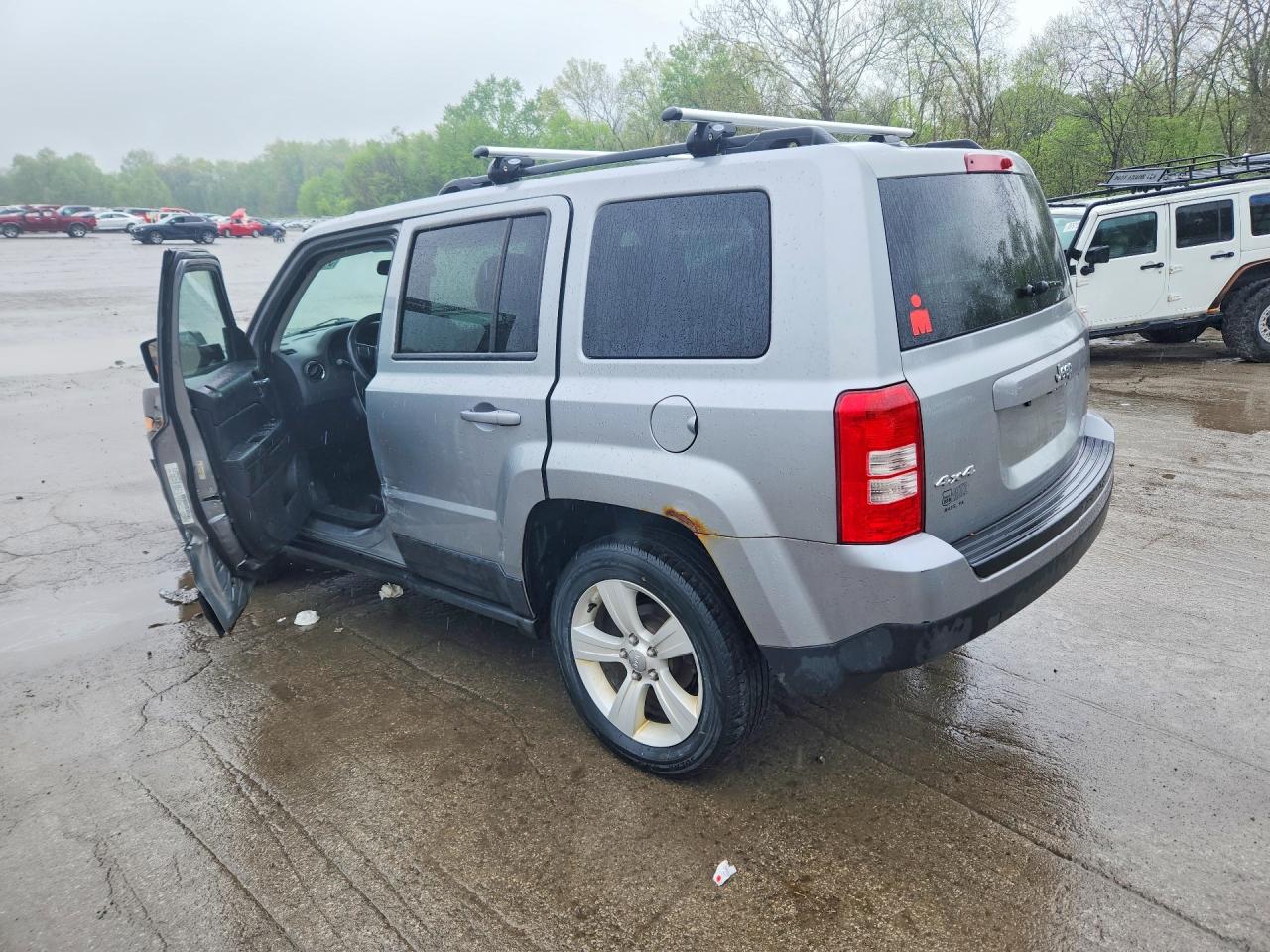 2014 JEEP PATRIOT LATITUDE photo 4