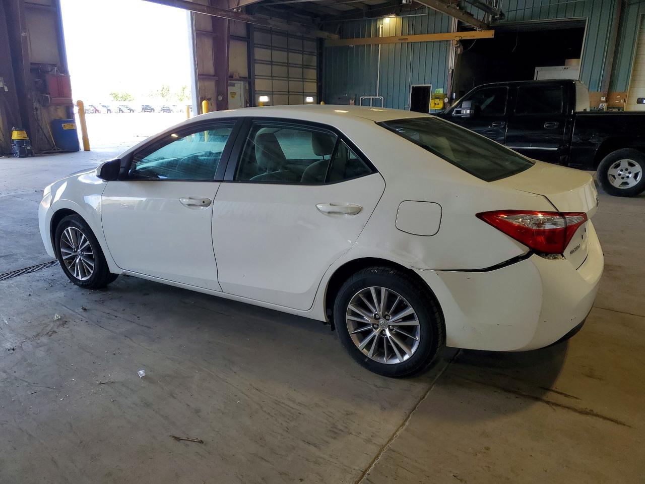 2015 TOYOTA COROLLA LE PLUS photo 4