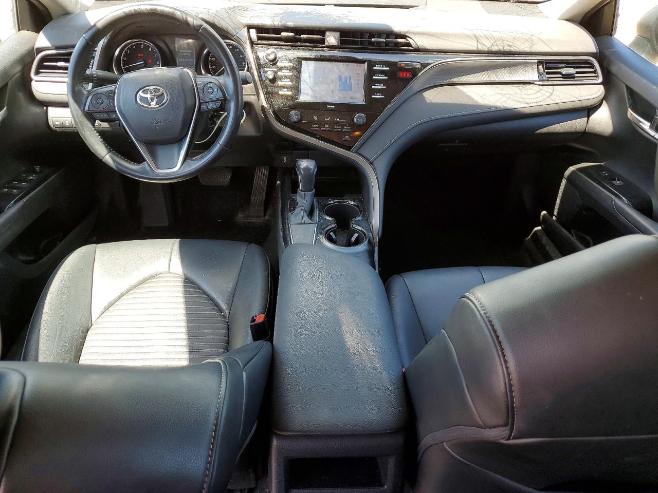 2020 TOYOTA CAMRY SE NIGHTSHADE photo 15