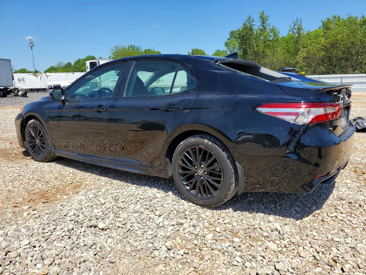 2020 TOYOTA CAMRY SE NIGHTSHADE photo 3