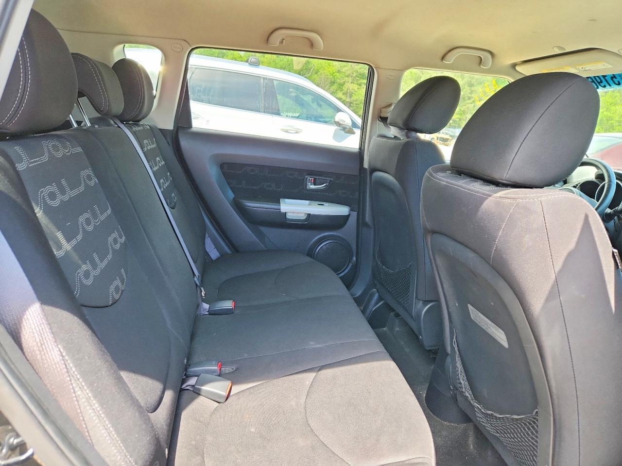 2012 KIA SOUL + photo 11