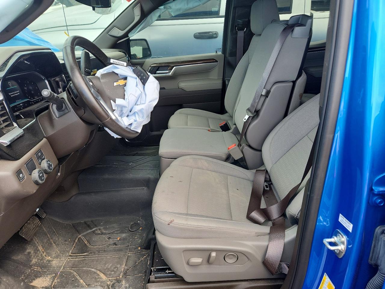 2025 CHEVROLET SILVERADO C1500 LT photo 13