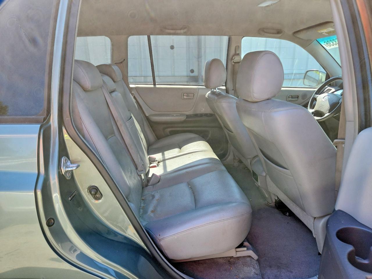 2005 TOYOTA HIGHLANDER LIMITED photo 21