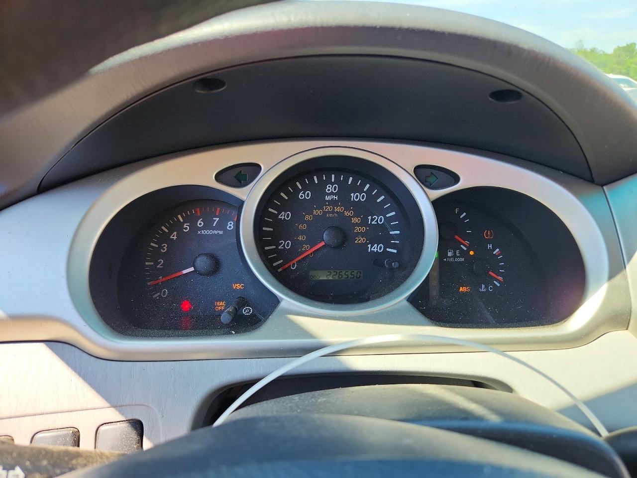 2005 TOYOTA HIGHLANDER LIMITED photo 17