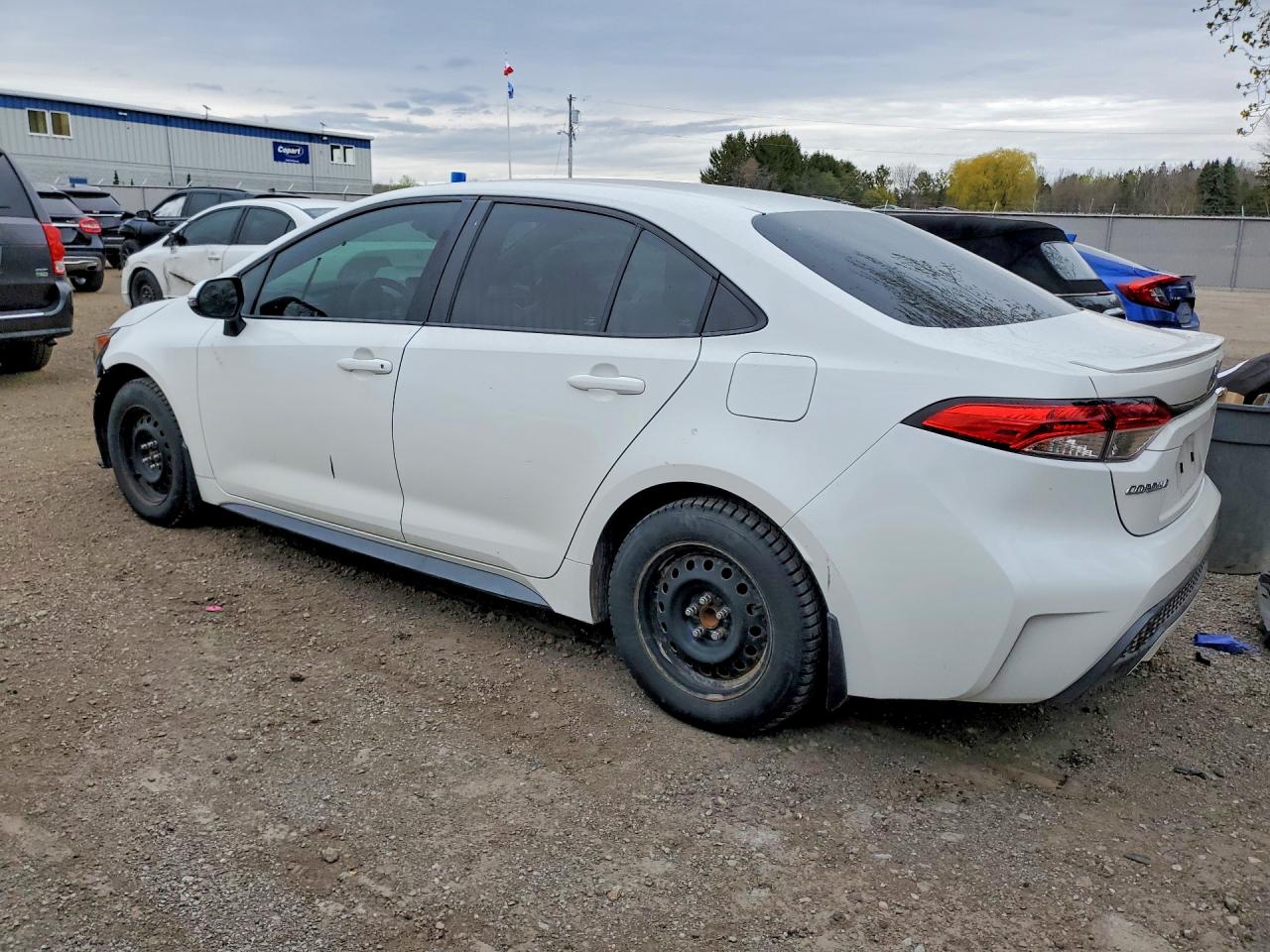 2022 TOYOTA COROLLA SE photo 3