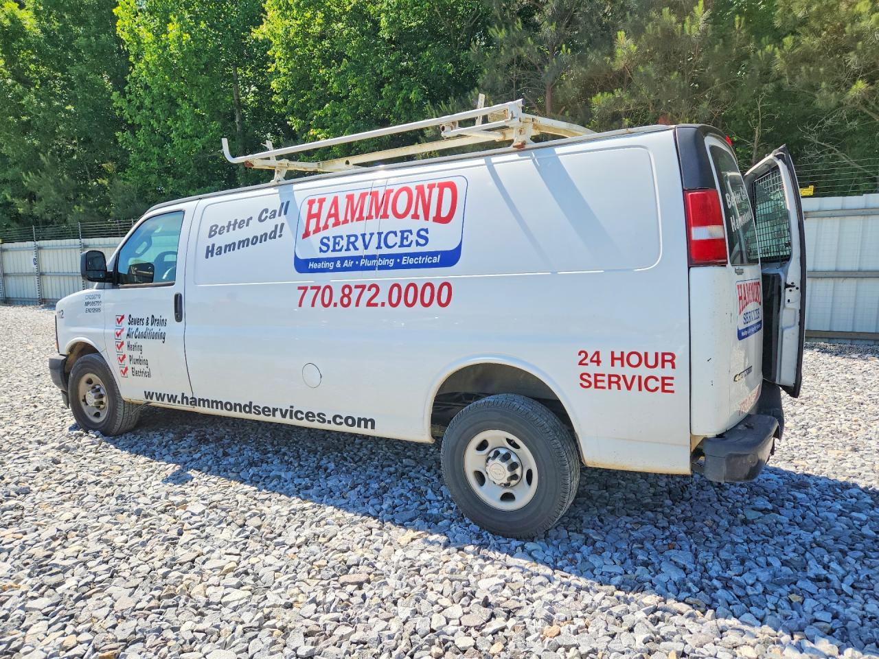 2017 CHEVROLET EXPRESS 3500 CARGO DELIVERY VAN photo 2