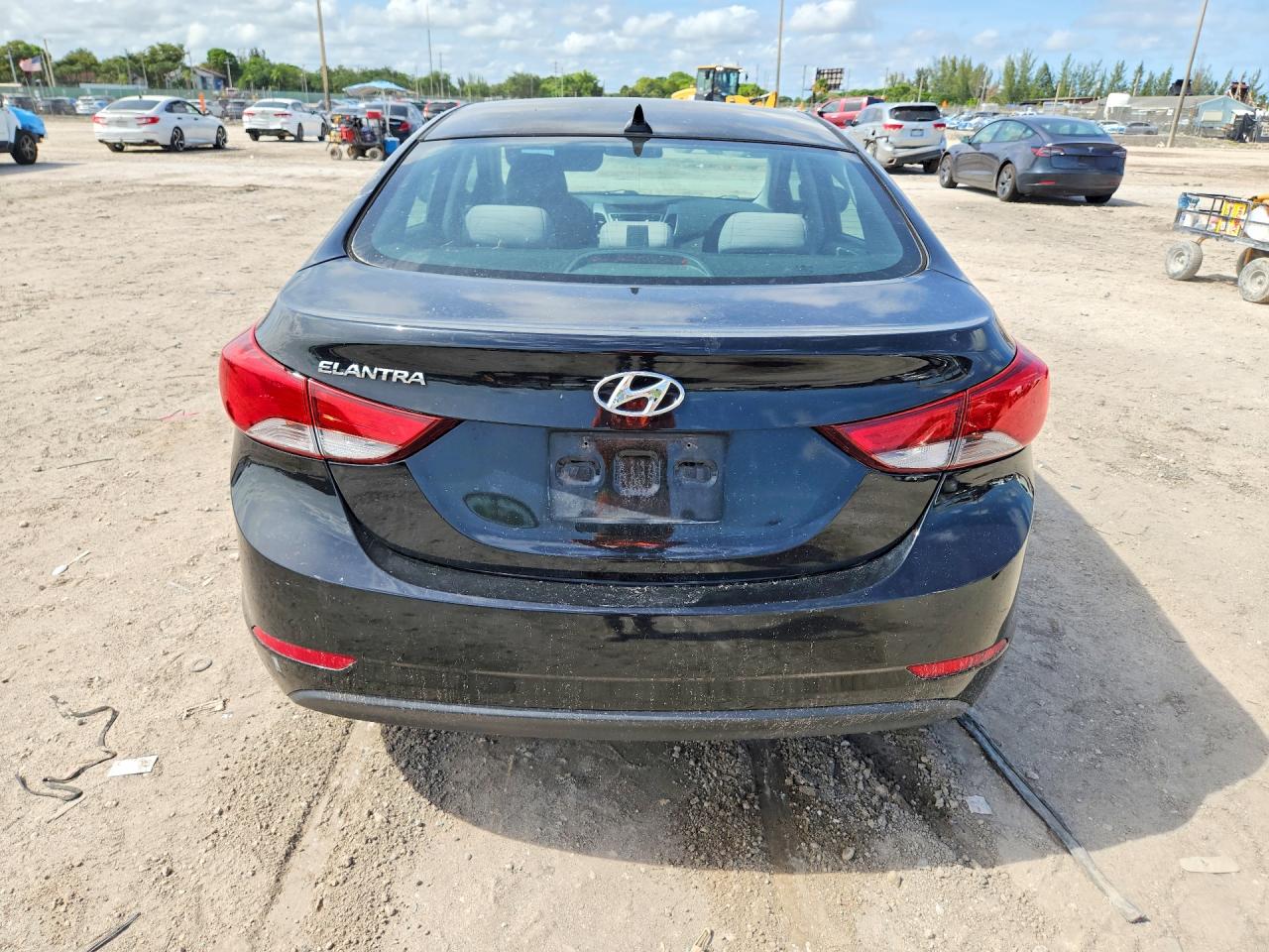 2015 HYUNDAI ELANTRA SE photo 16