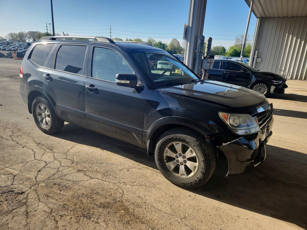 2009 KIA BORREGO LX photo 10