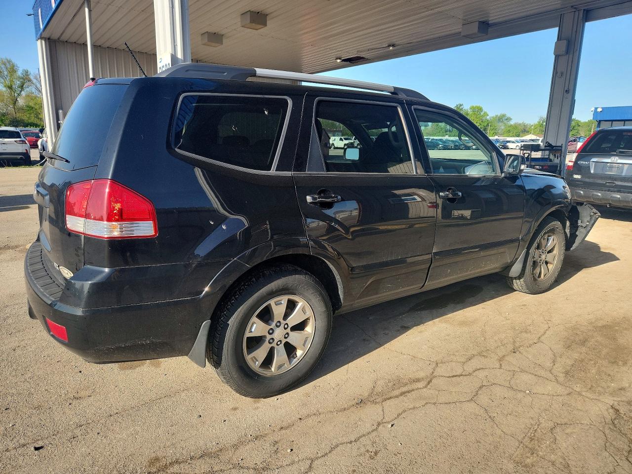 2009 KIA BORREGO LX photo 7