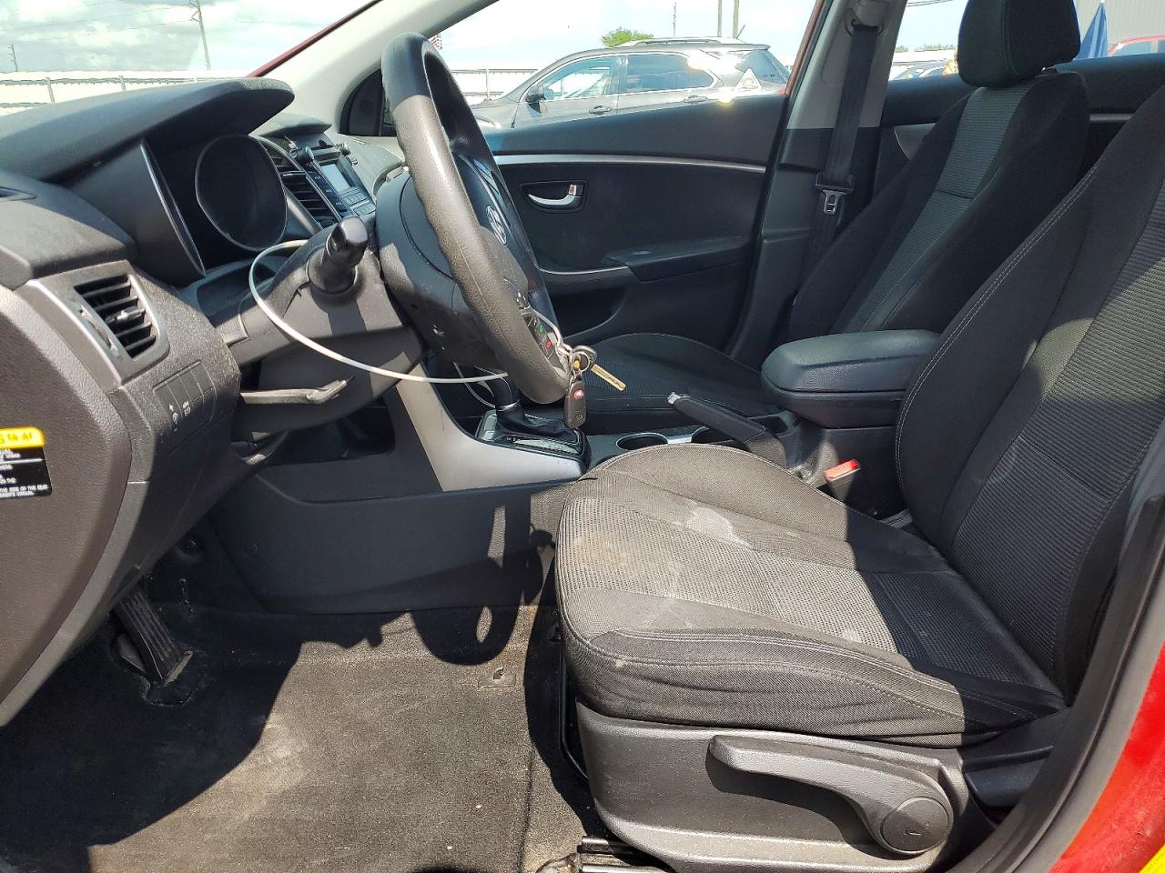 2017 HYUNDAI ELANTRA GT BASE photo 13