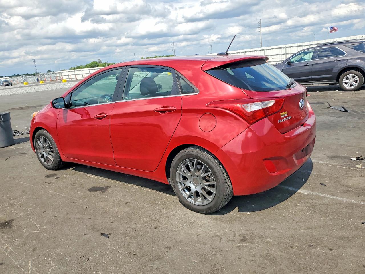 2017 HYUNDAI ELANTRA GT BASE photo 3