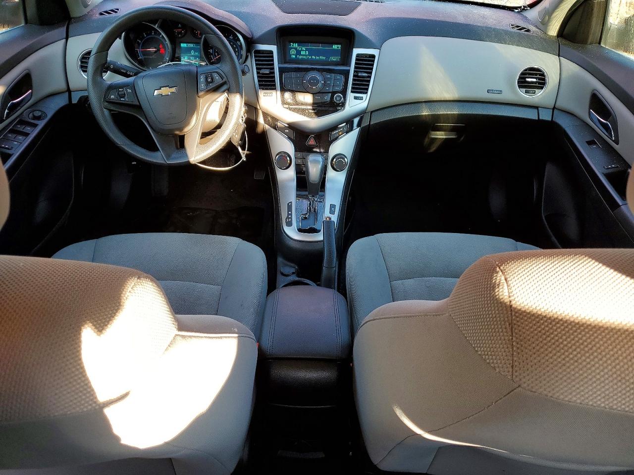 2015 CHEVROLET CRUZE LT photo 8