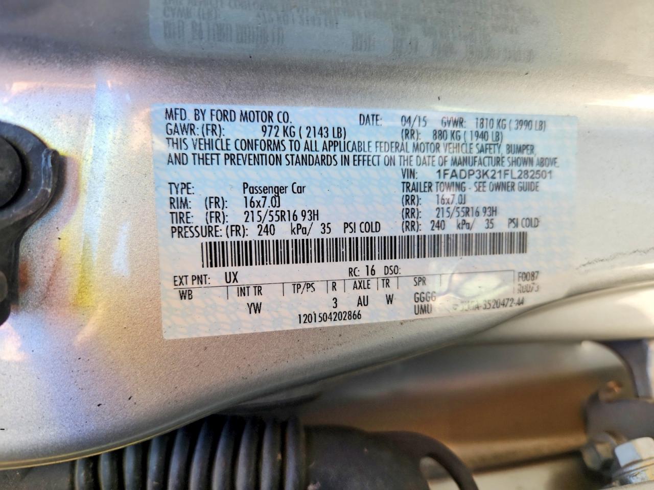 2015 FORD FOCUS SE photo 34