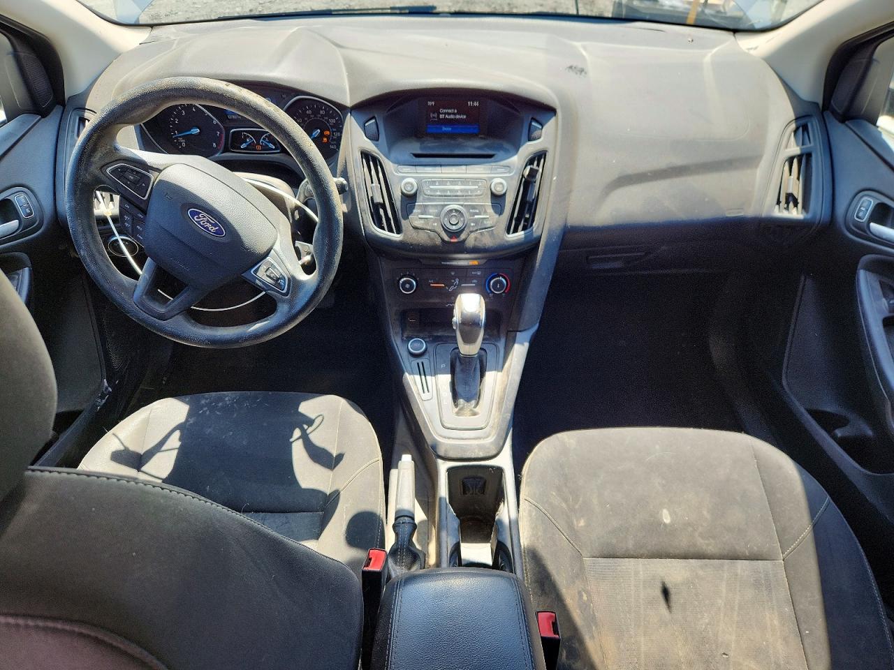 2015 FORD FOCUS SE photo 22
