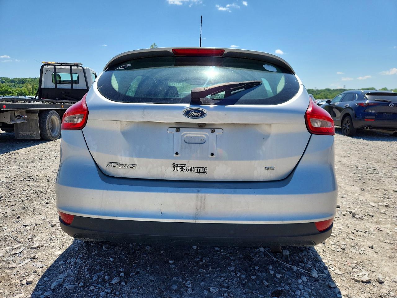 2015 FORD FOCUS SE photo 16