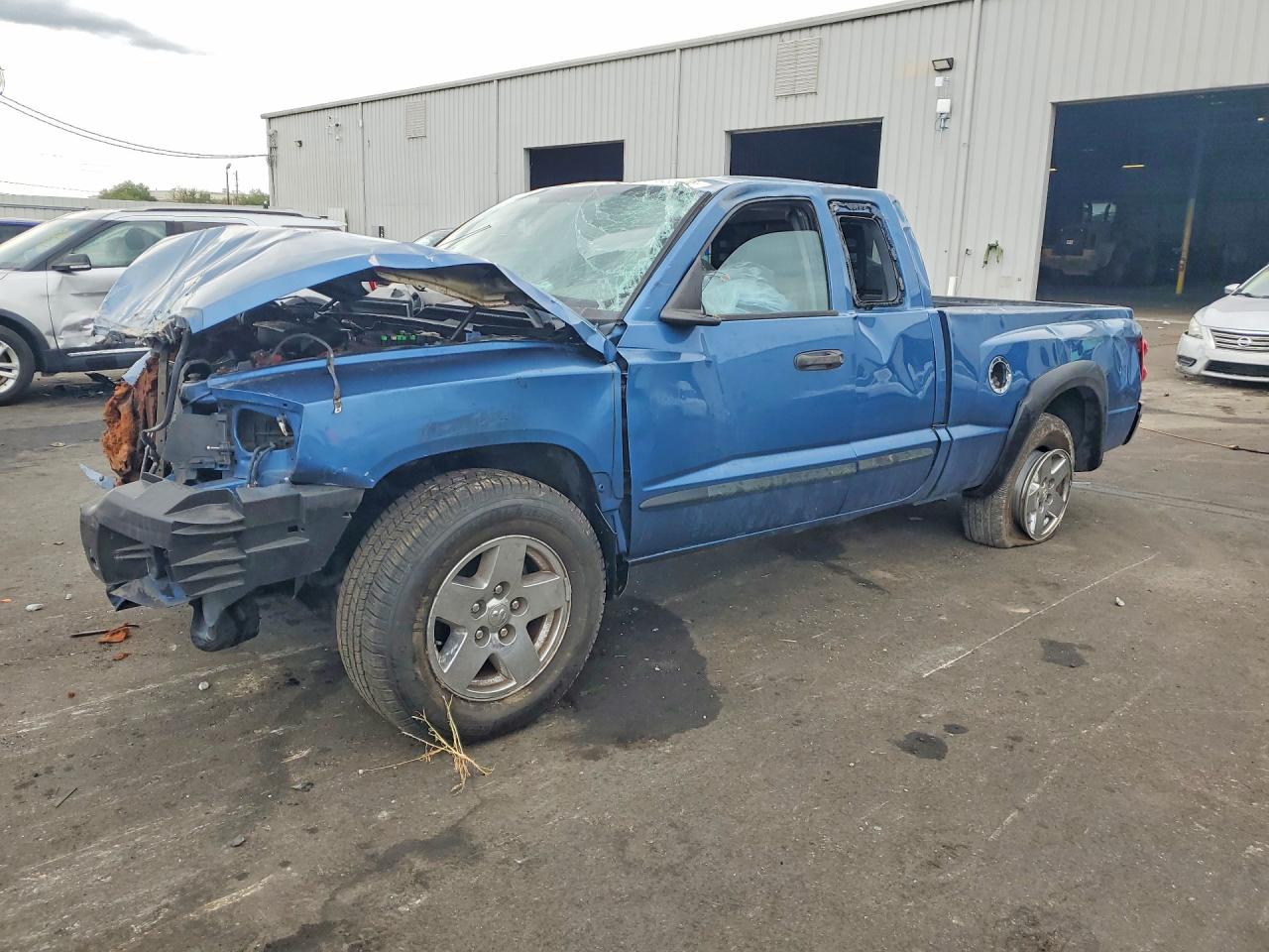 2005 DODGE DAKOTA