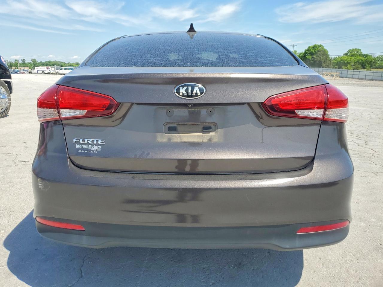 2017 KIA FORTE LX photo 11