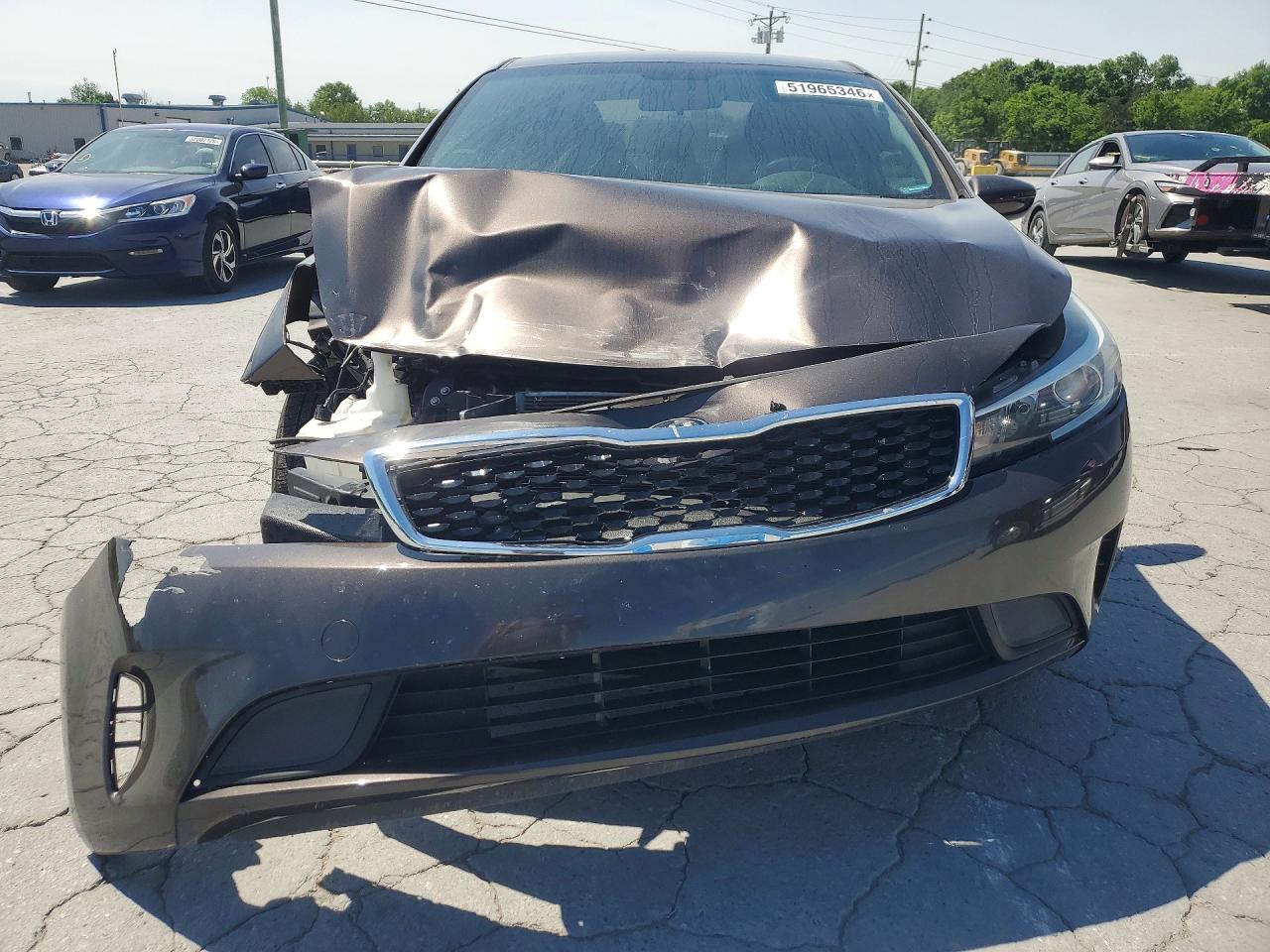 2017 KIA FORTE LX photo 9