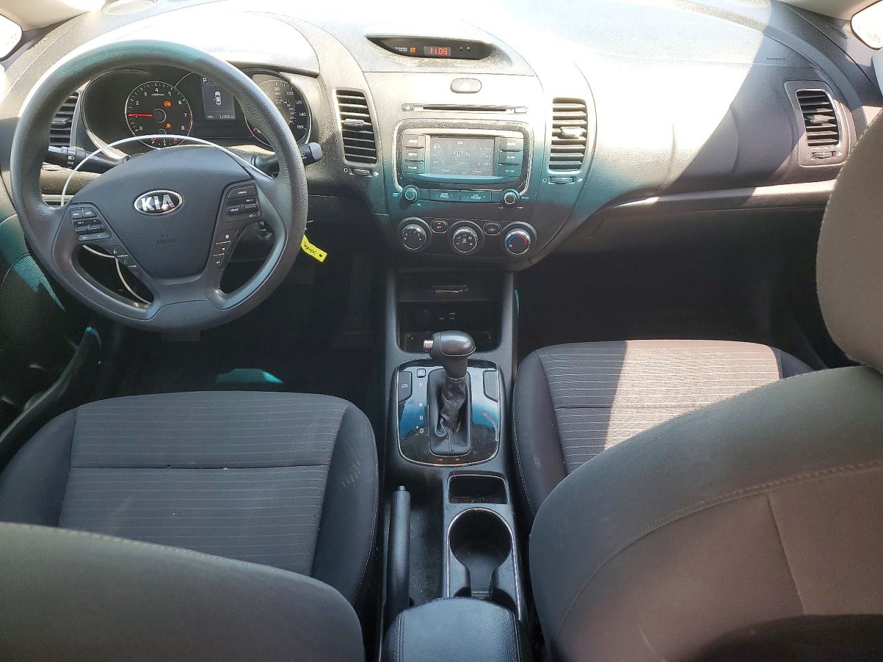 2017 KIA FORTE LX photo 15