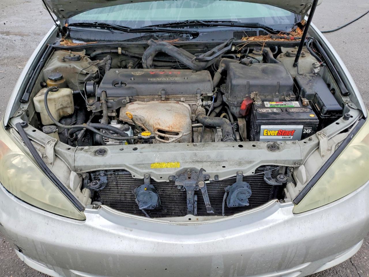 2002 TOYOTA CAMRY LE photo 21