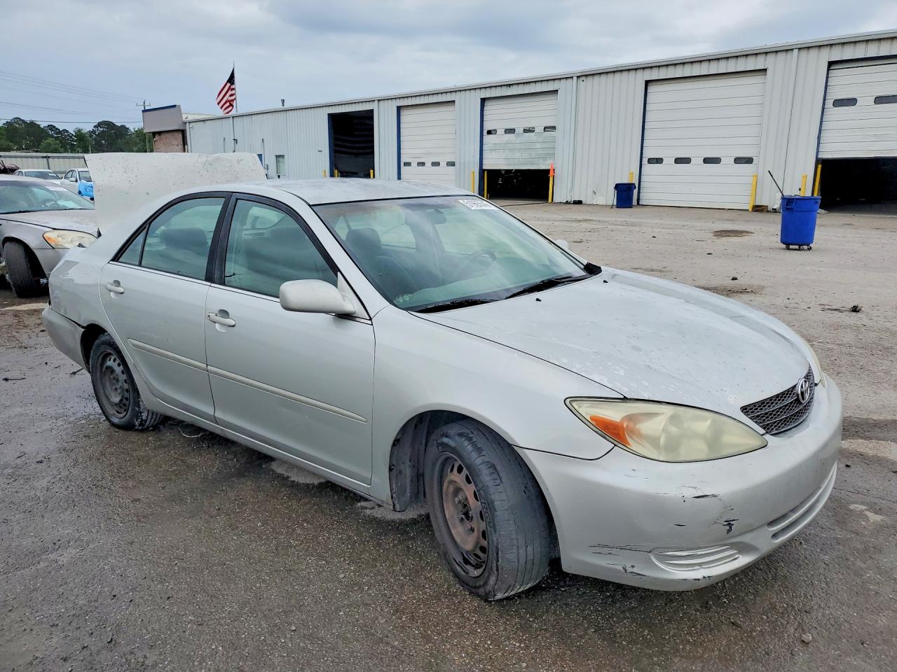 2002 TOYOTA CAMRY LE photo 7