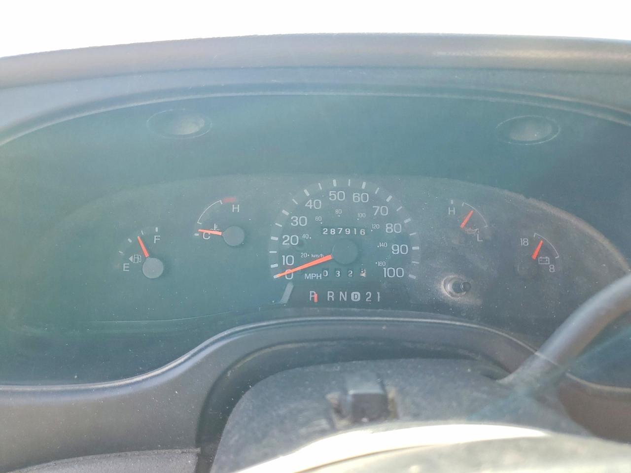 2001 FORD ECONOLINE E350 SUPER DUTY VAN photo 17