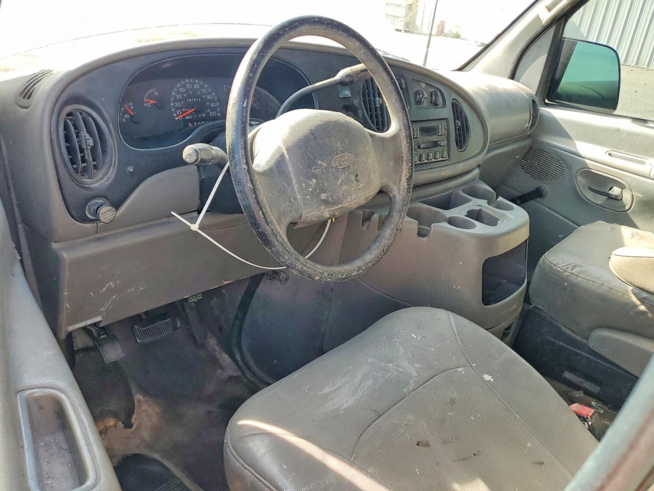 2001 FORD ECONOLINE E350 SUPER DUTY VAN photo 15