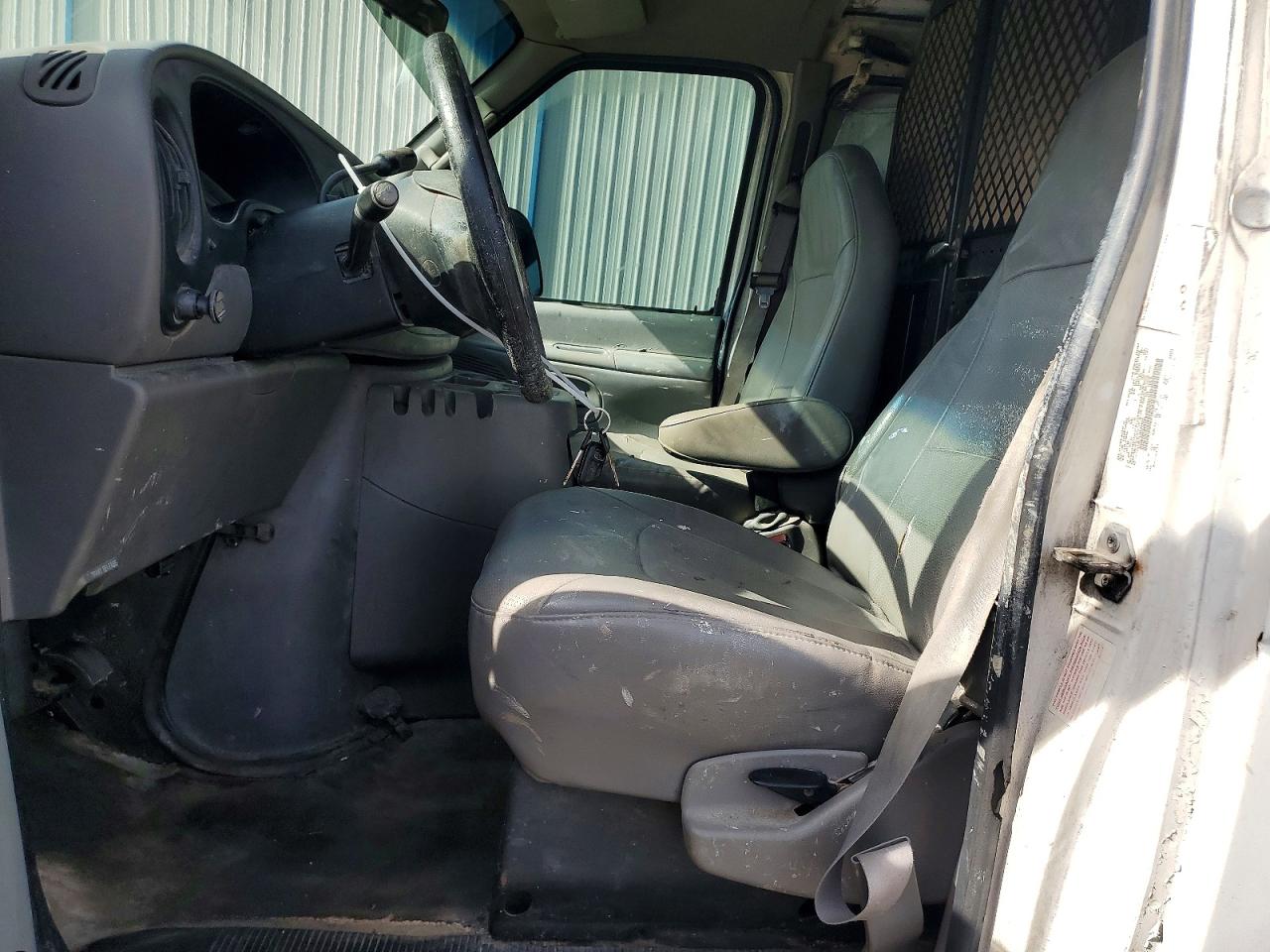 2001 FORD ECONOLINE E350 SUPER DUTY VAN photo 13
