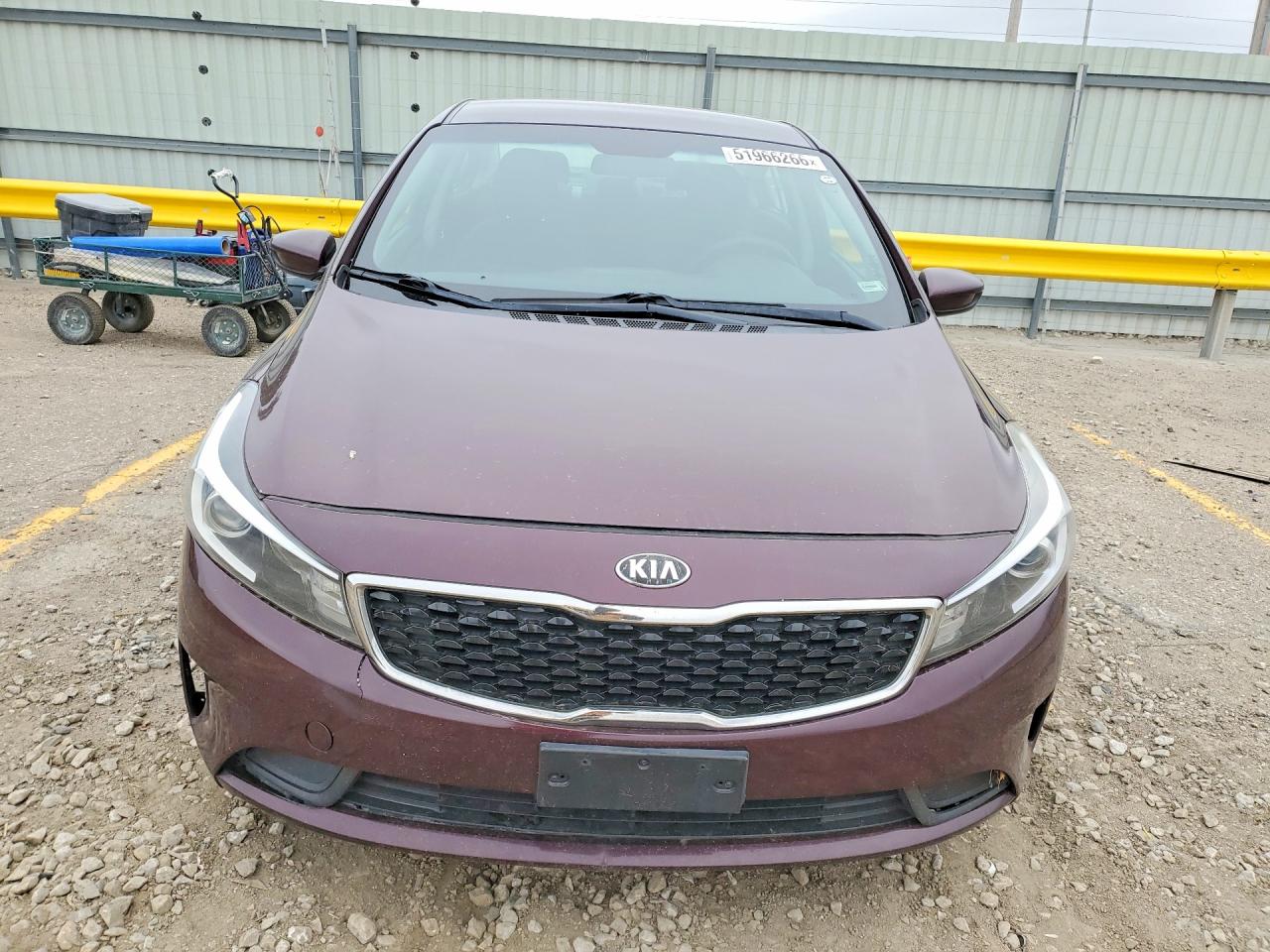 2017 KIA FORTE LX photo 9