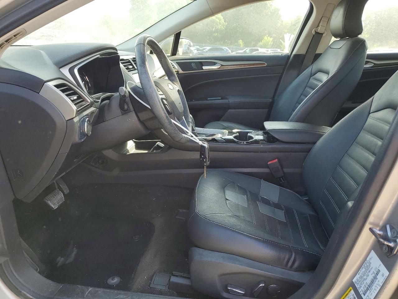 2015 FORD FUSION SE photo 13