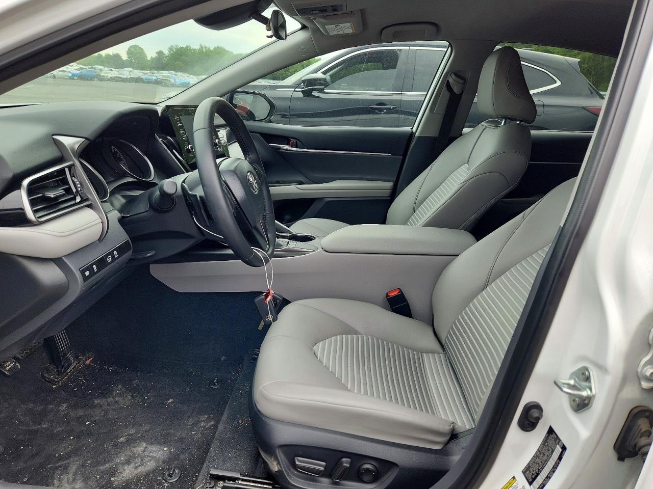 2024 TOYOTA CAMRY SE photo 19
