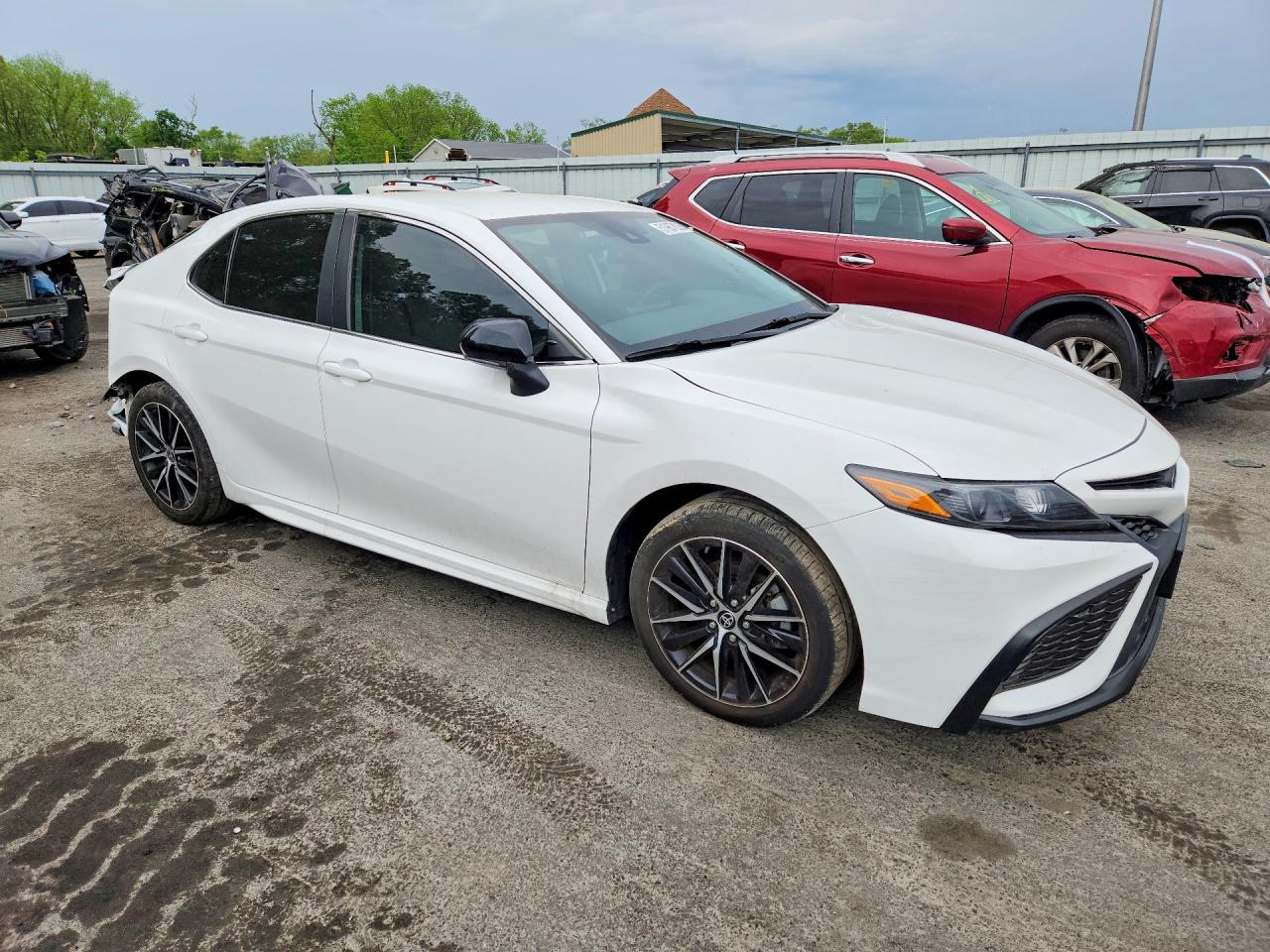 2024 TOYOTA CAMRY SE photo 10