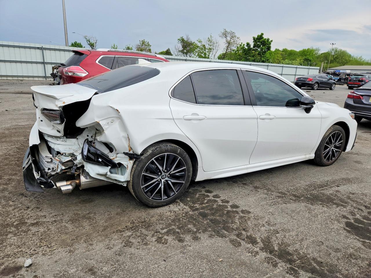 2024 TOYOTA CAMRY SE photo 7