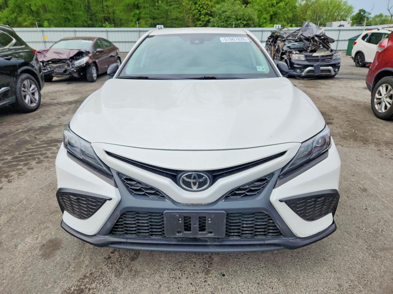 2024 TOYOTA CAMRY SE photo 13