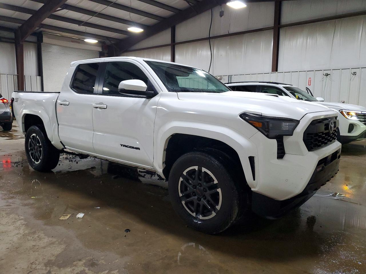 2024 TOYOTA TACOMA TRD SPORT photo 10