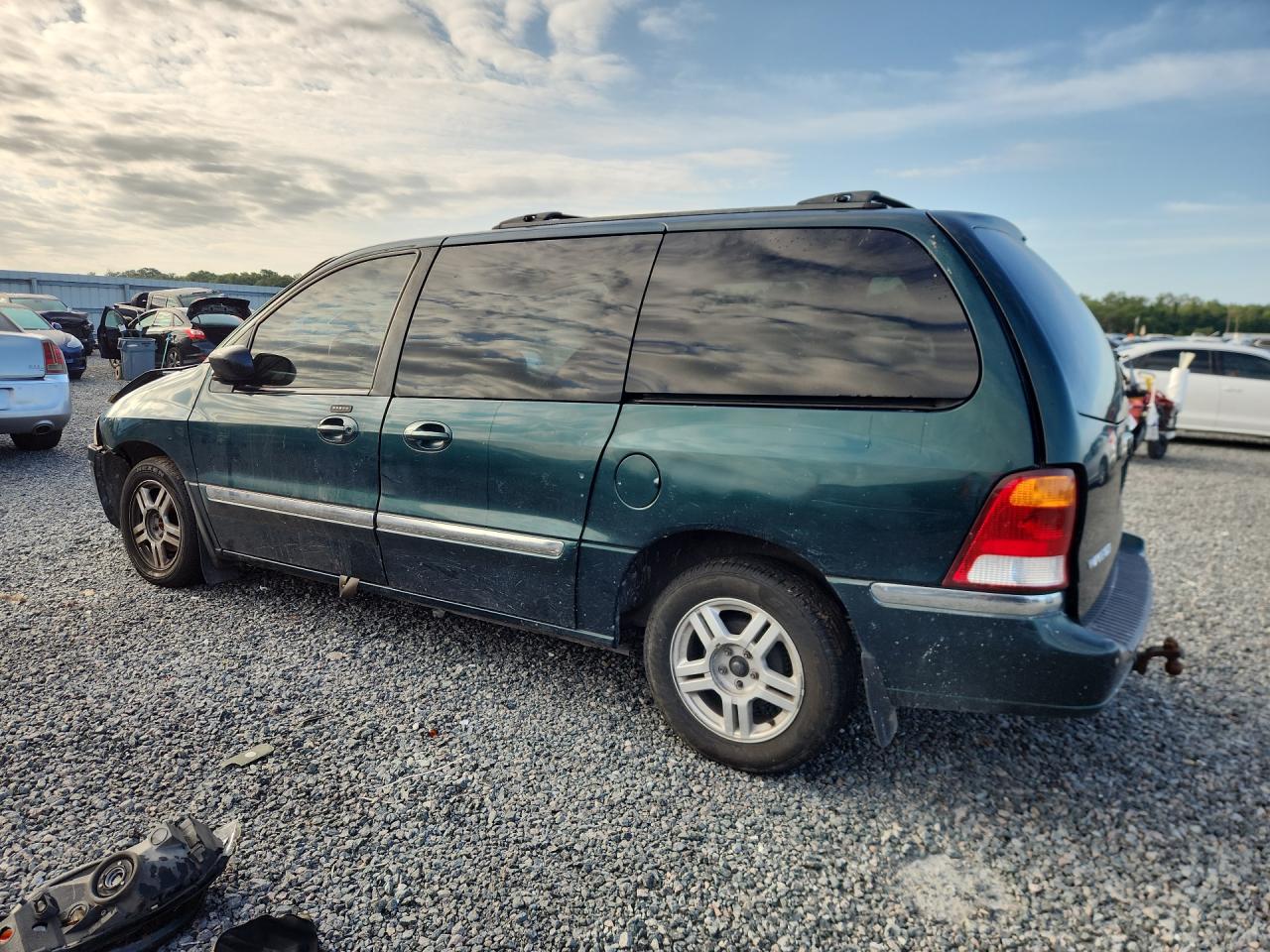 2001 FORD WINDSTAR SE photo 3
