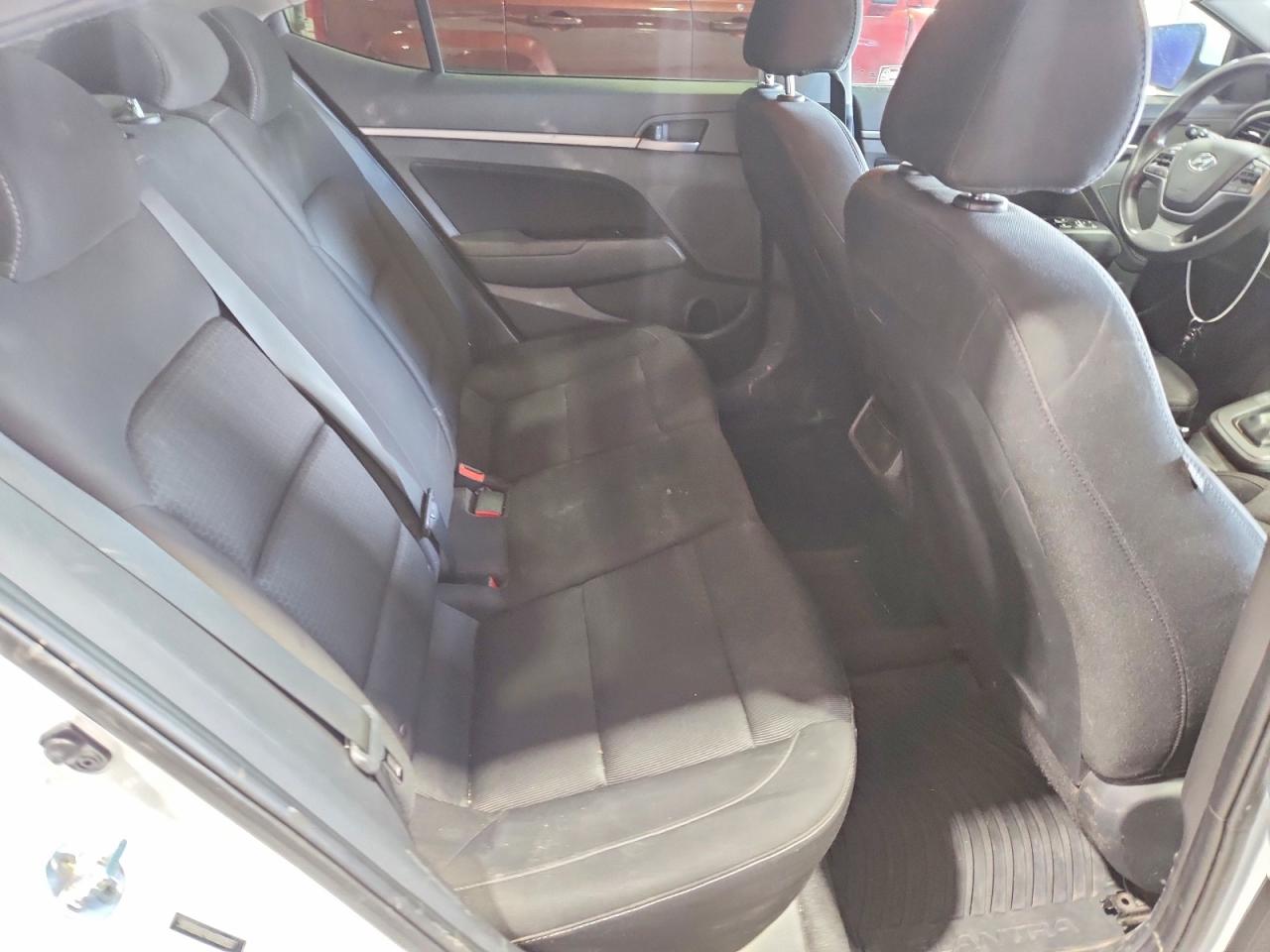 2018 HYUNDAI ELANTRA SEL photo 10