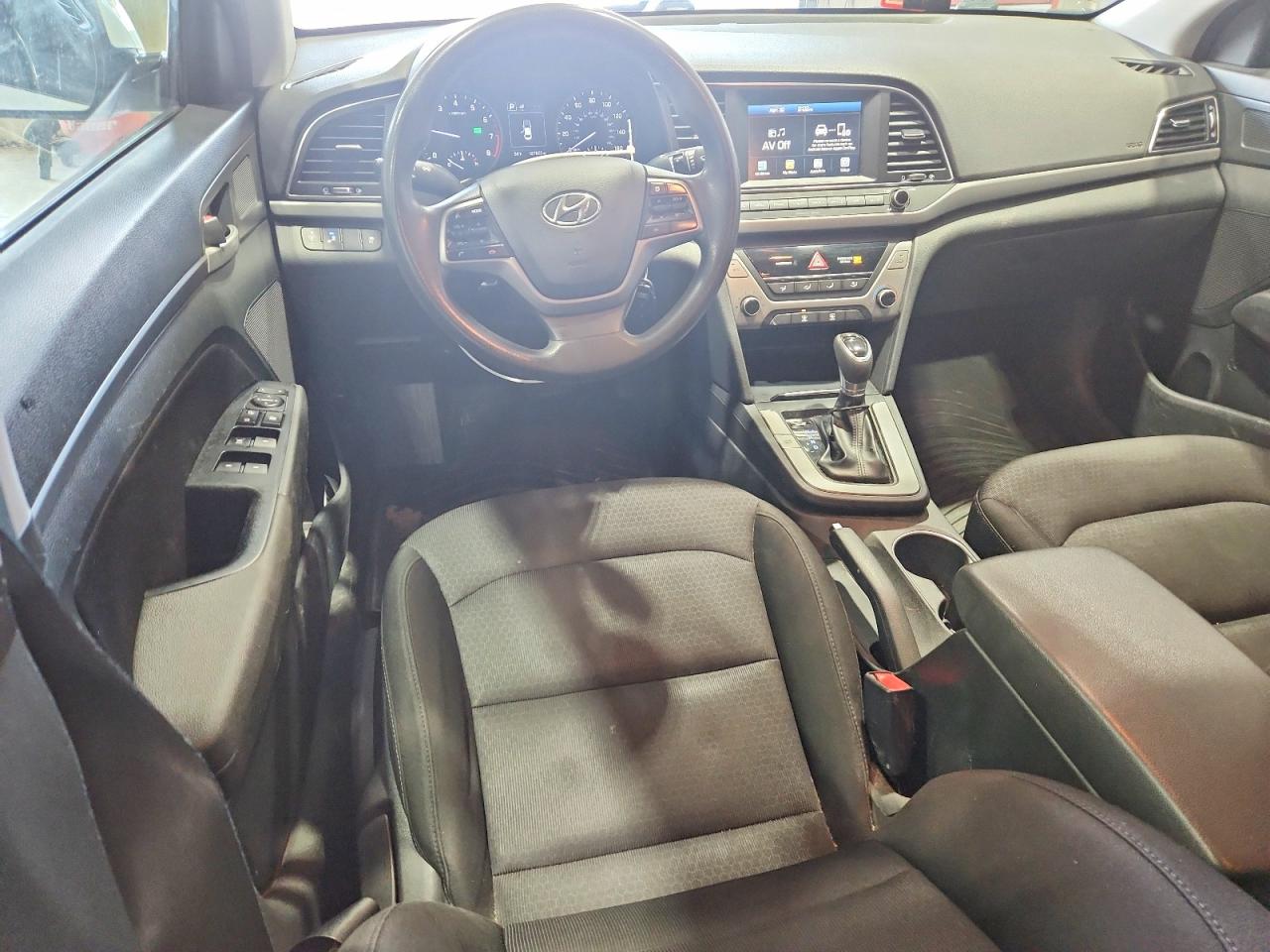 2018 HYUNDAI ELANTRA SEL photo 8