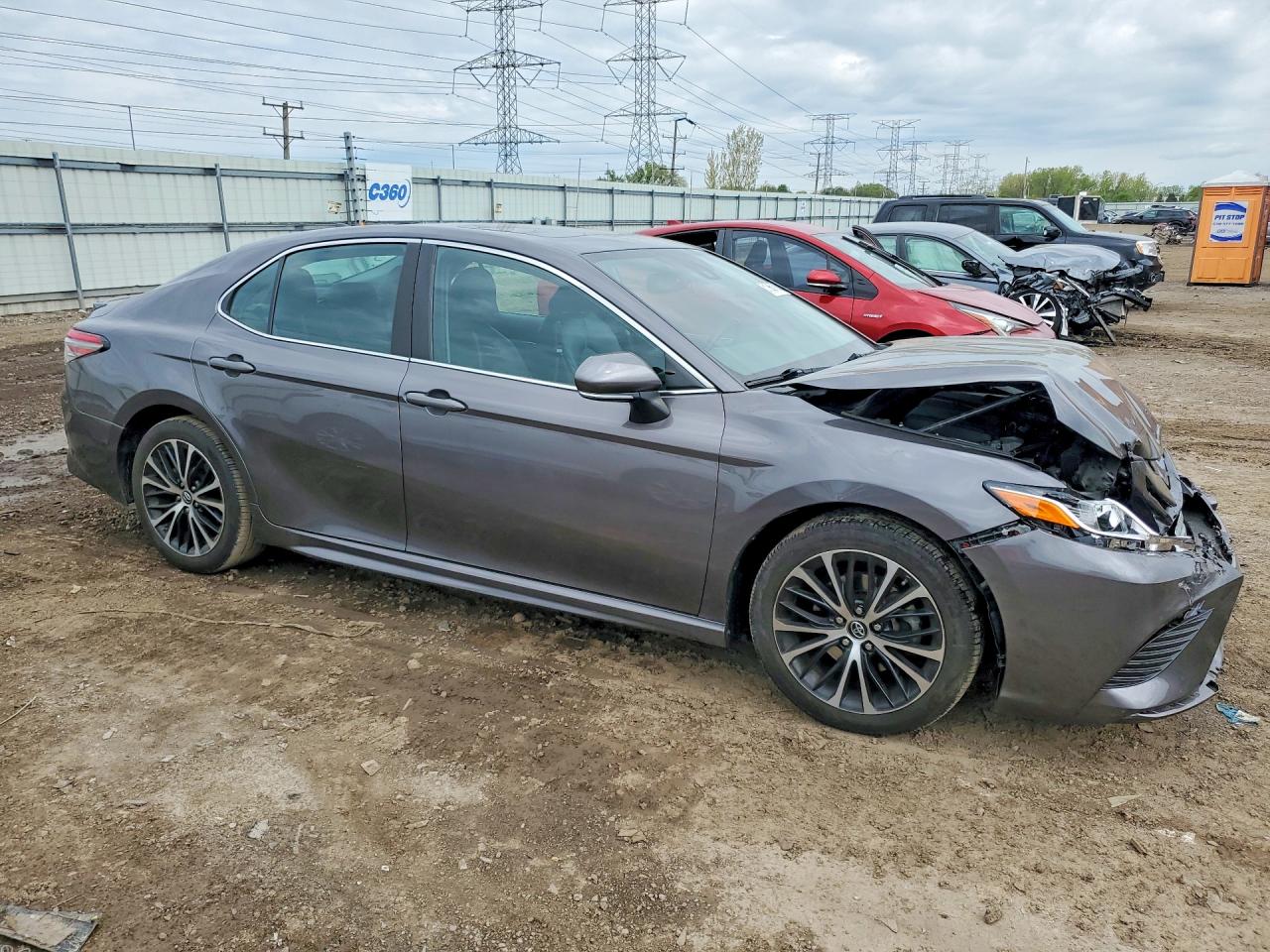 2019 TOYOTA CAMRY SE photo 7