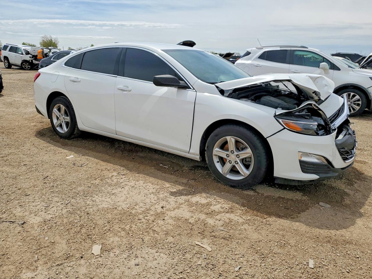 2020 CHEVROLET MALIBU LS photo 4