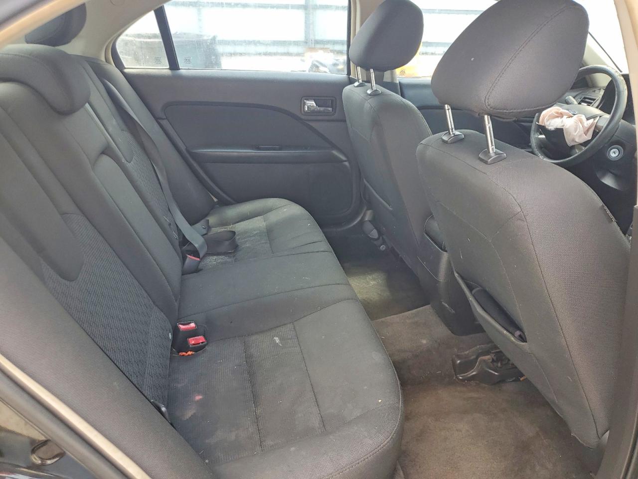 2011 FORD FUSION SE photo 19