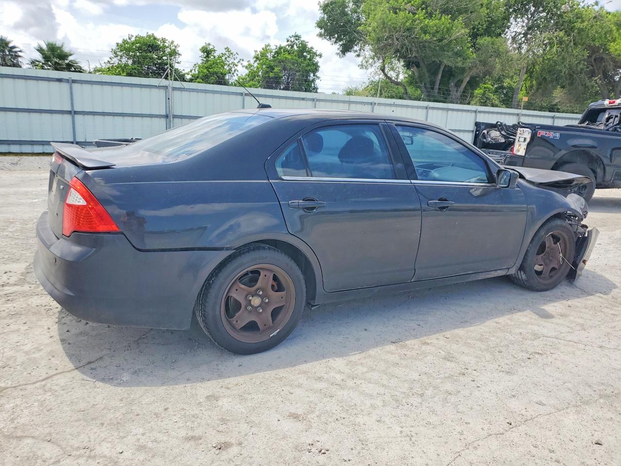 2011 FORD FUSION SE photo 5