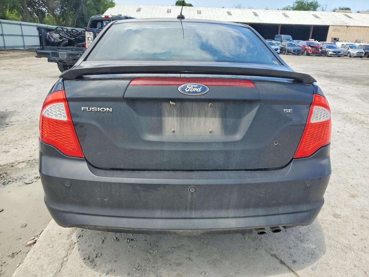 2011 FORD FUSION SE photo 11