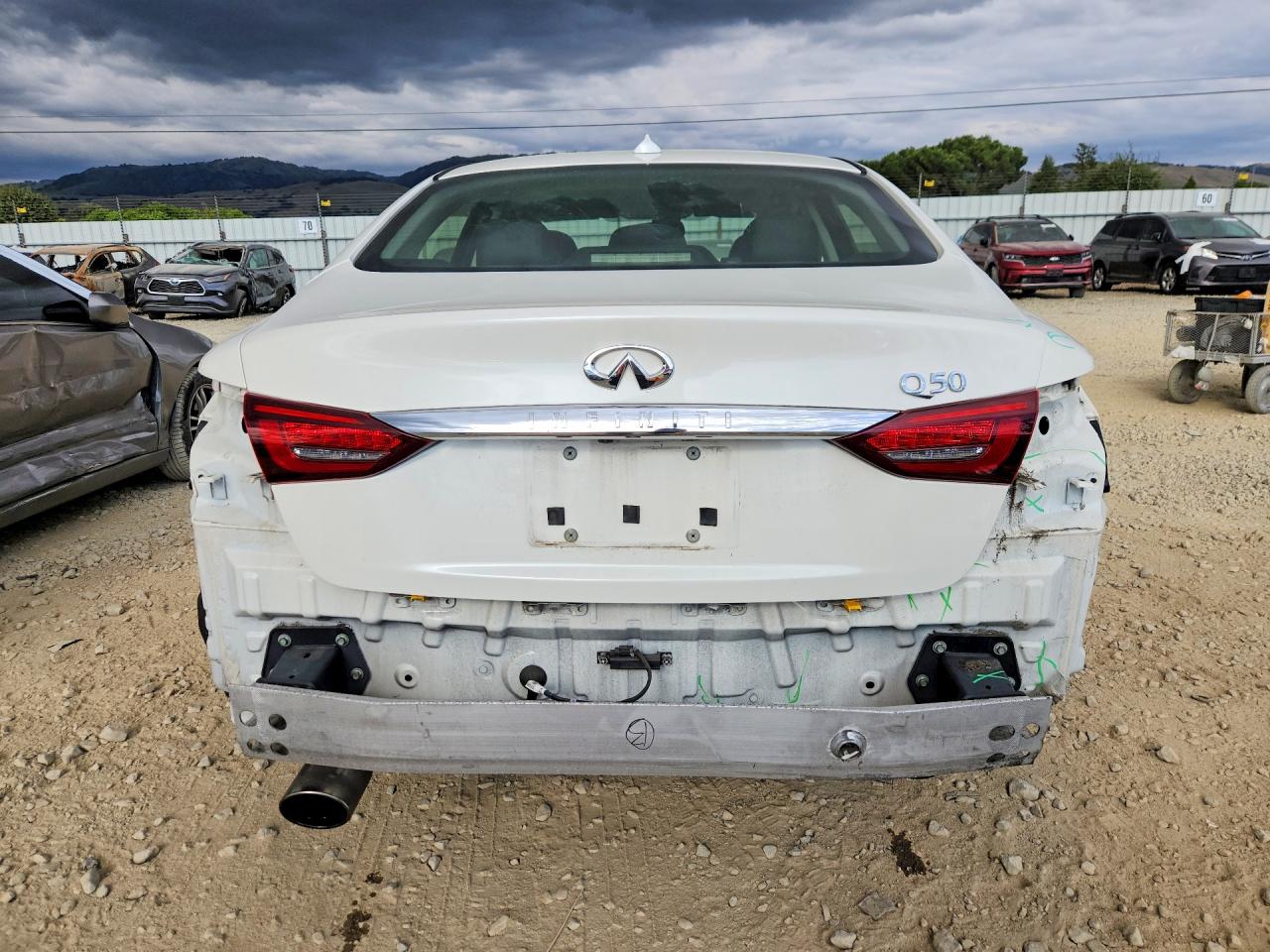 2018 INFINITI Q50 3.0T LUXE photo 6